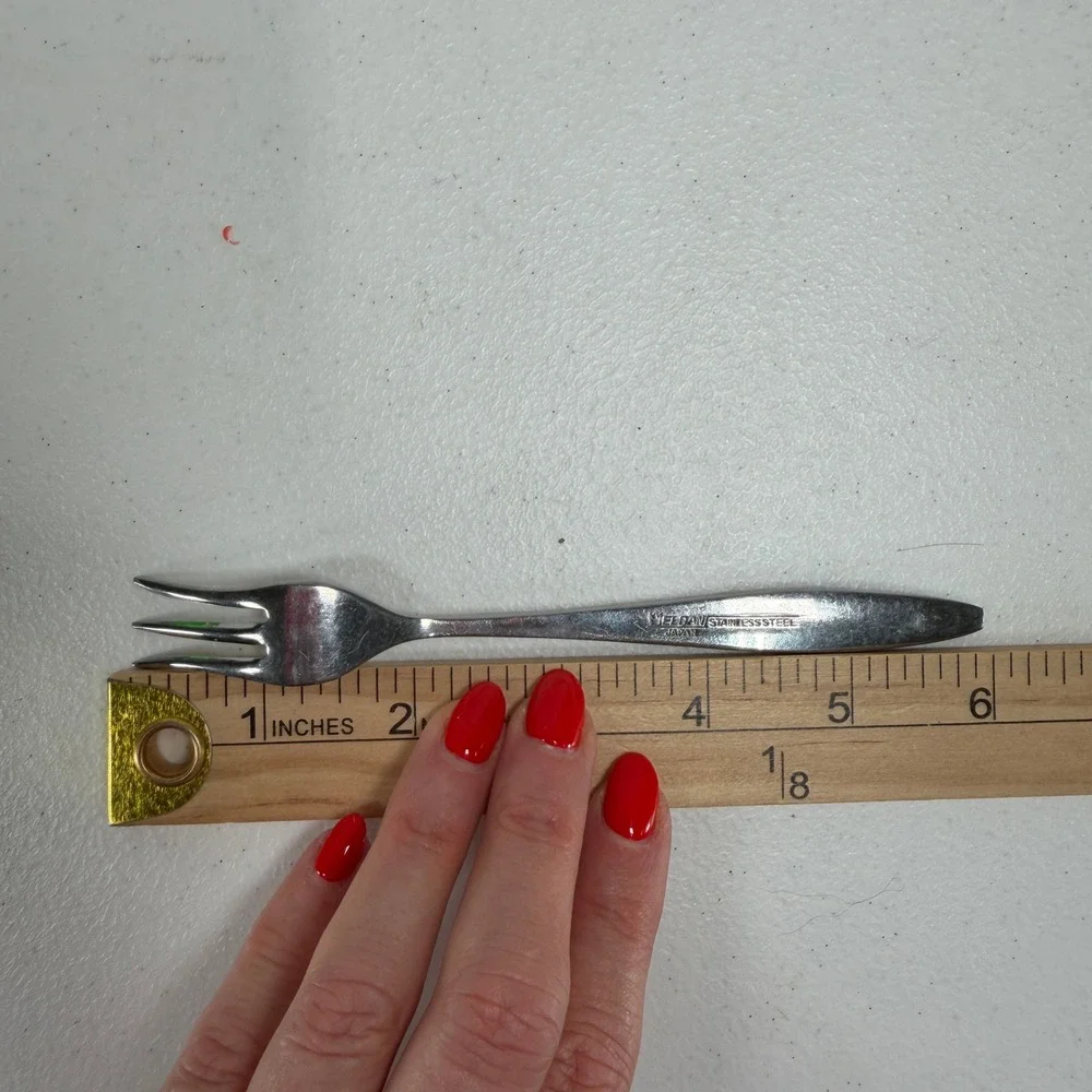 Eldan 6 Olive Cocktail Forks Set of 7 Rose Floral Embossed Japan Stainless Steel